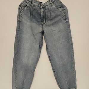 Kensie Women's Relaxed Jeans In Light Blue Wash